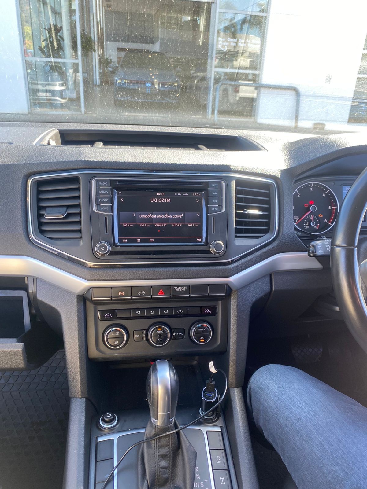 VW Amarok radio component protection sorted